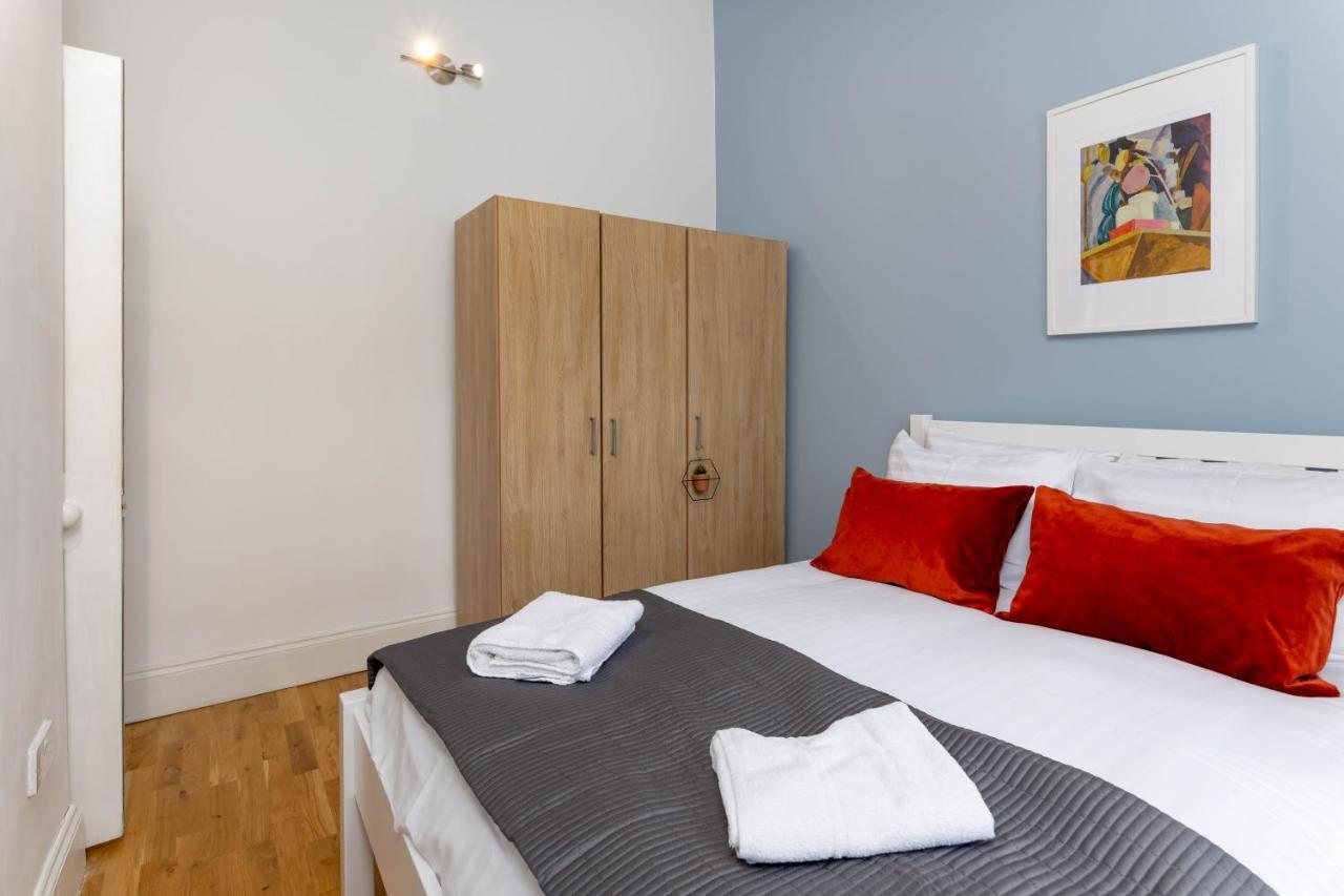 Air Host & Stay - Rockfield House - Sleeps 8 Liverpool Exterior foto
